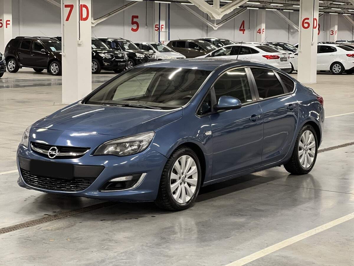 Купить Opel Astra, 2013, 139 012 км.. Посмотреть фото