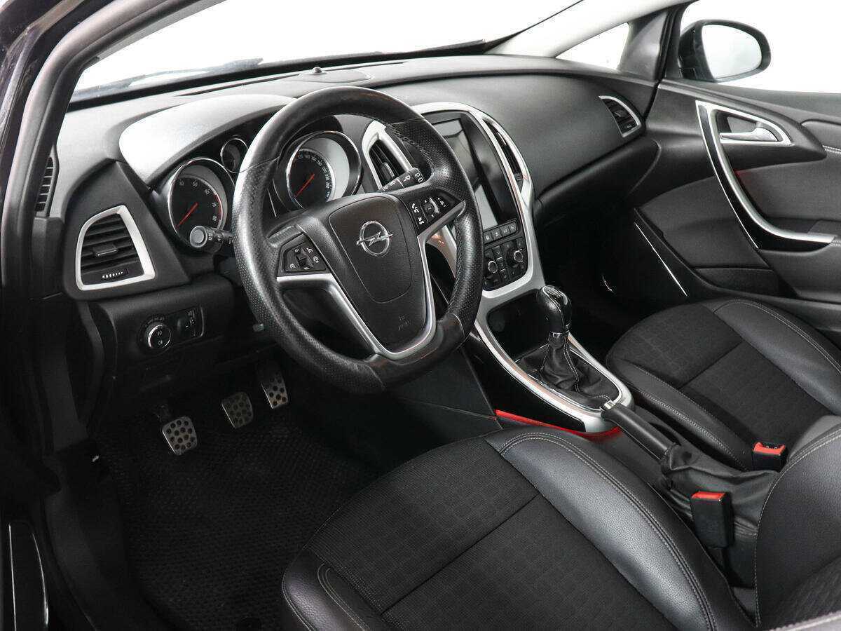 Купить Opel Astra, 2013, 223 784 км.. Фото: #4