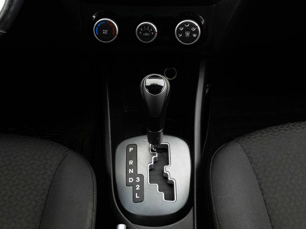 Купить Kia Rio, 2015, 272 342 км.. Фото: #10