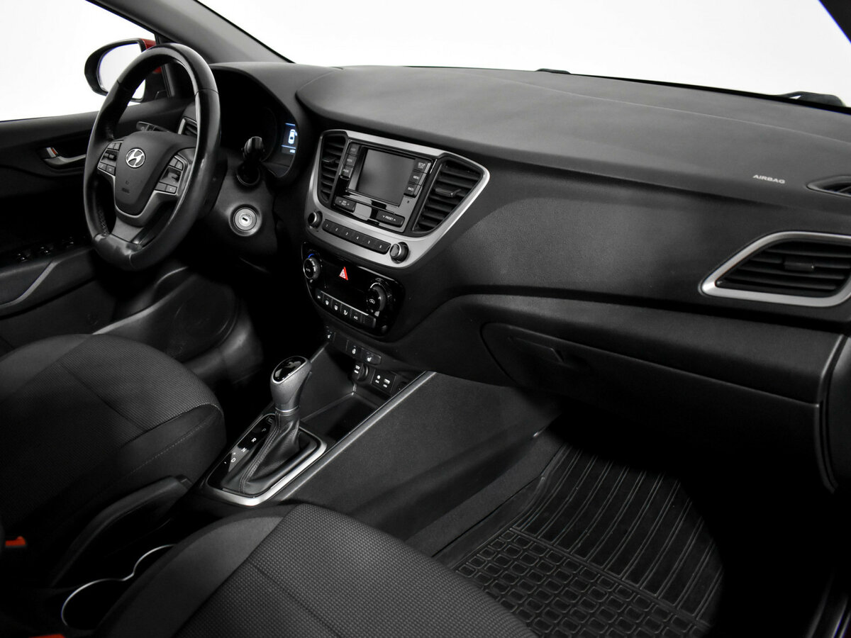 Купить Hyundai Solaris, 2017, 64 455 км.. Фото: #11