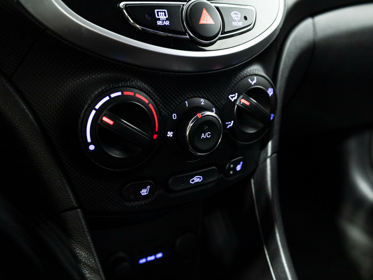 Купить Hyundai Solaris, 2012, 151 056 км.. Фото: #14