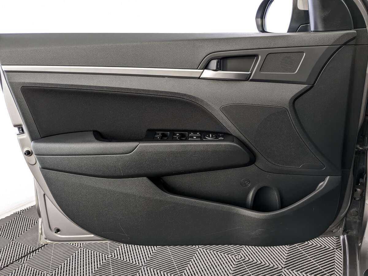 Купить Hyundai Elantra, 2019, 29 862 км.. Фото: #14