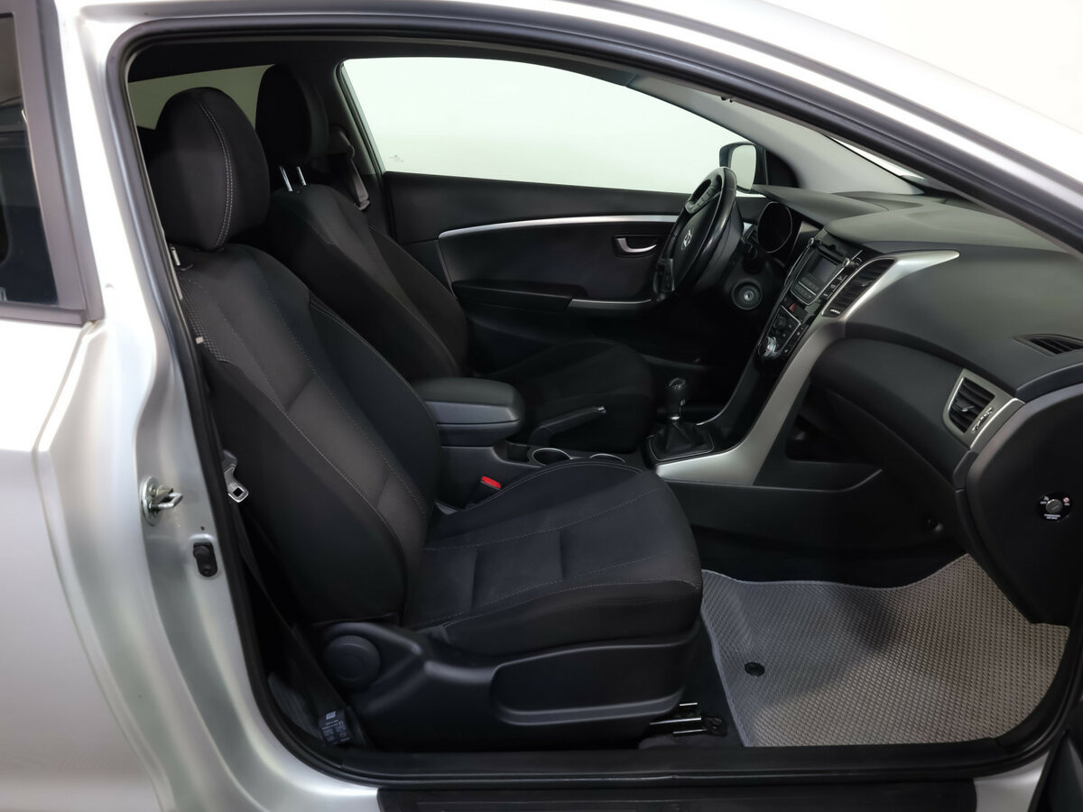 Купить Hyundai i30, 2013, 78 939 км.. Фото: #17