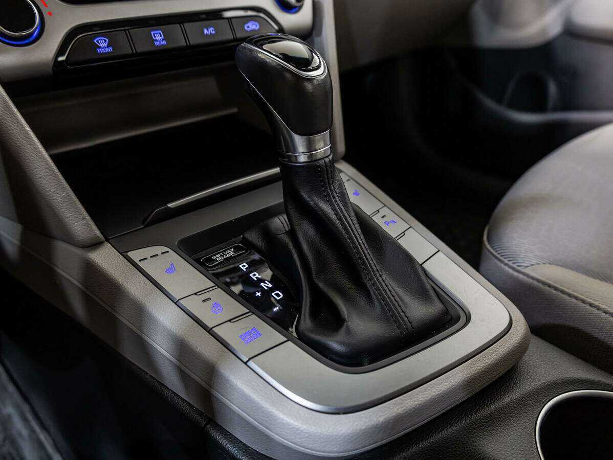 Купить Hyundai Elantra, 2018, 109 281 км.. Фото: #14
