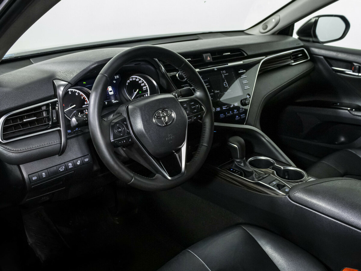 Купить Toyota Camry, 2020, 129 307 км.. Фото: #8