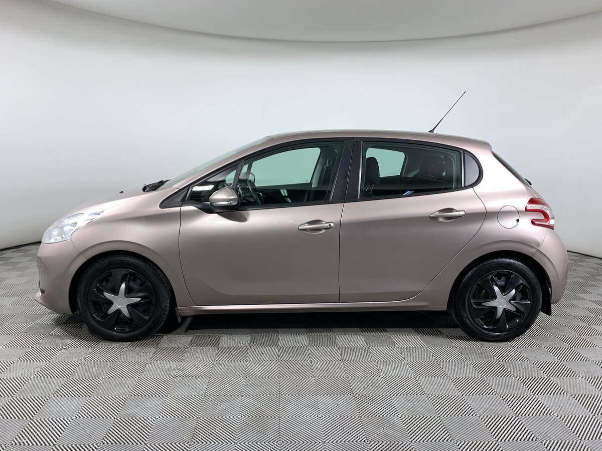 Купить Peugeot 208, 2013, 146 165 км.. Фото: #7