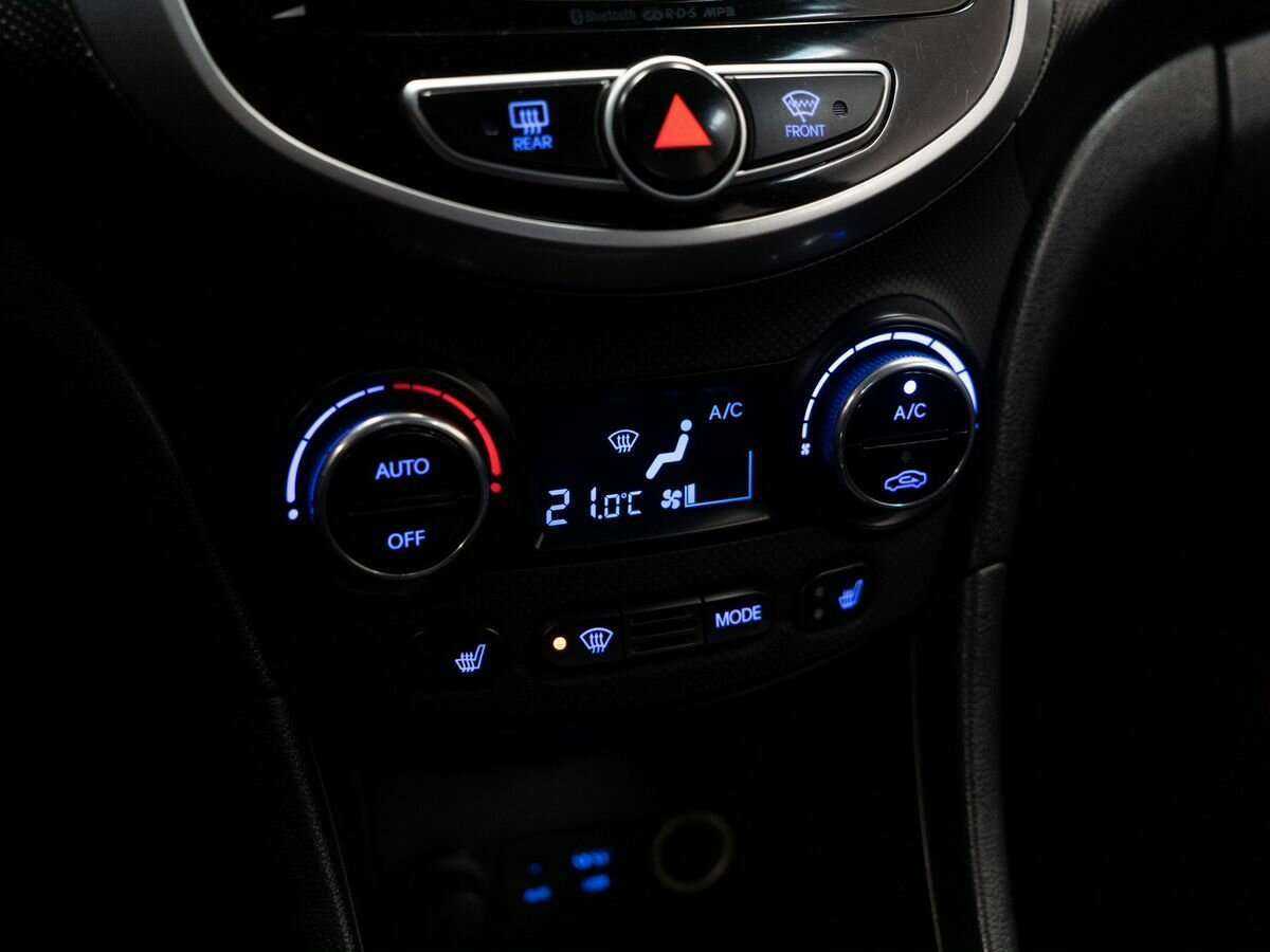 Купить Hyundai Solaris, 2015, 146 990 км.. Фото: #12