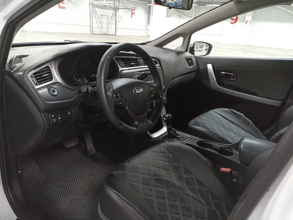Купить Kia Ceed, 2015, 189 400 км.. Фото: #15