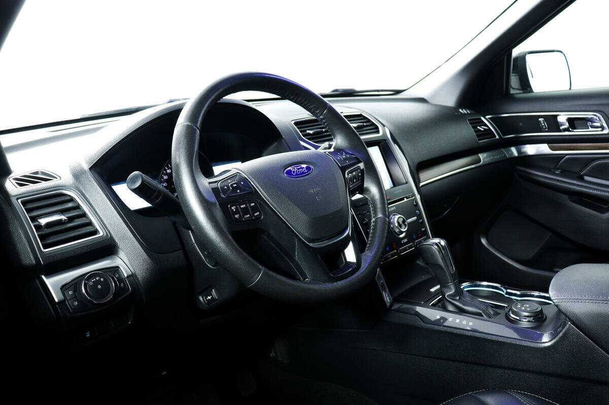 Купить Ford Explorer, 2015, 151 268 км.. Фото: #13