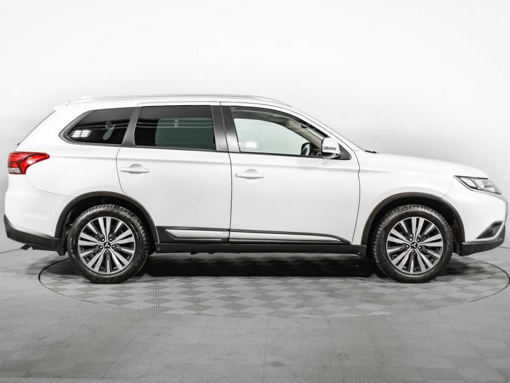 Купить Mitsubishi Outlander, 2020, 34 850 км.. Фото: #3
