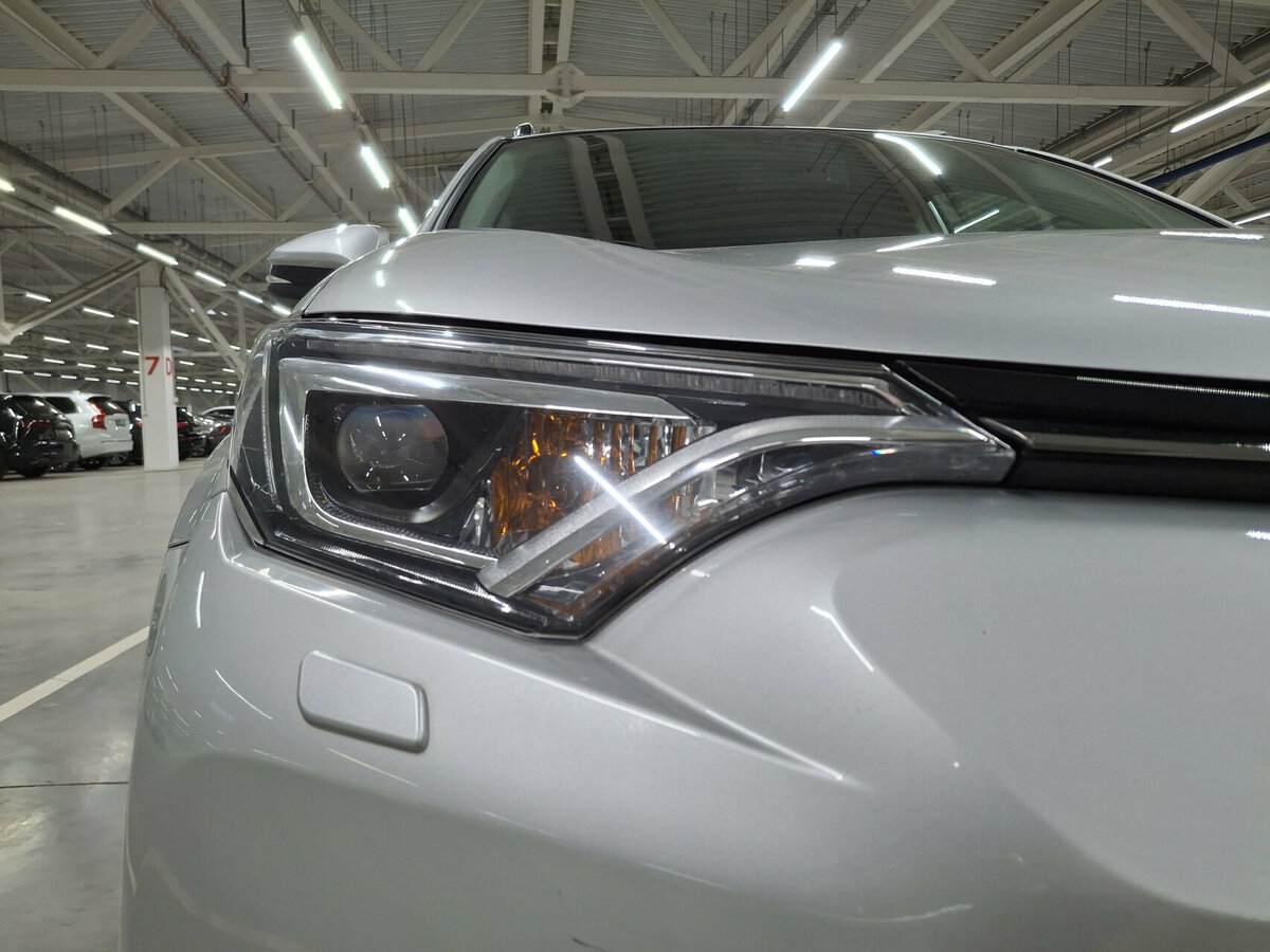Купить Toyota RAV4, 2019, 114 654 км.. Фото: #16