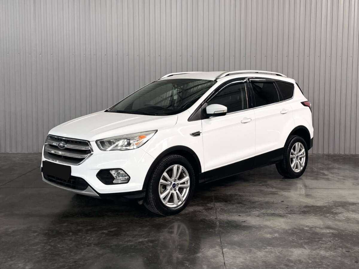Купить Ford Kuga, 2017, 120 231 км.. Посмотреть фото