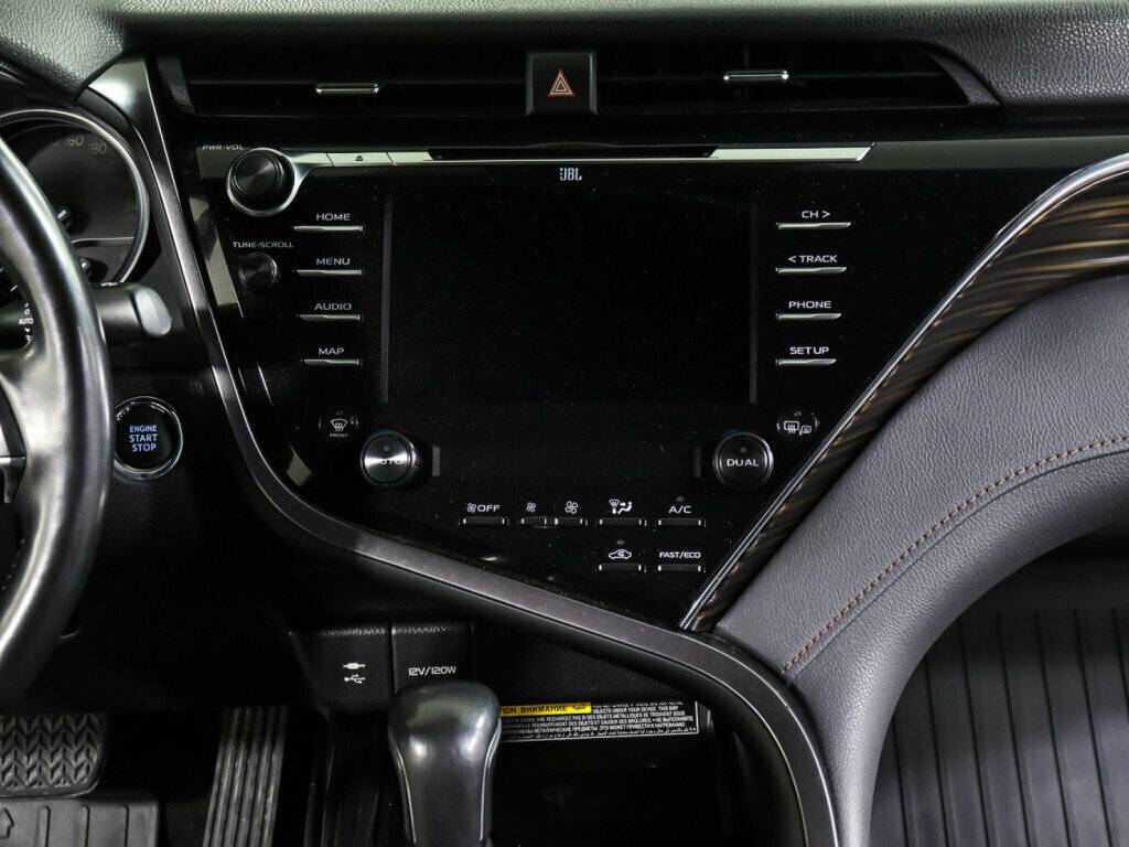 Купить Toyota Camry, 2018, 100 348 км.. Фото: #13
