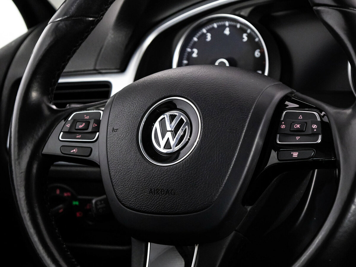 Купить Volkswagen Touareg, 2012, 127 785 км.. Фото: #8
