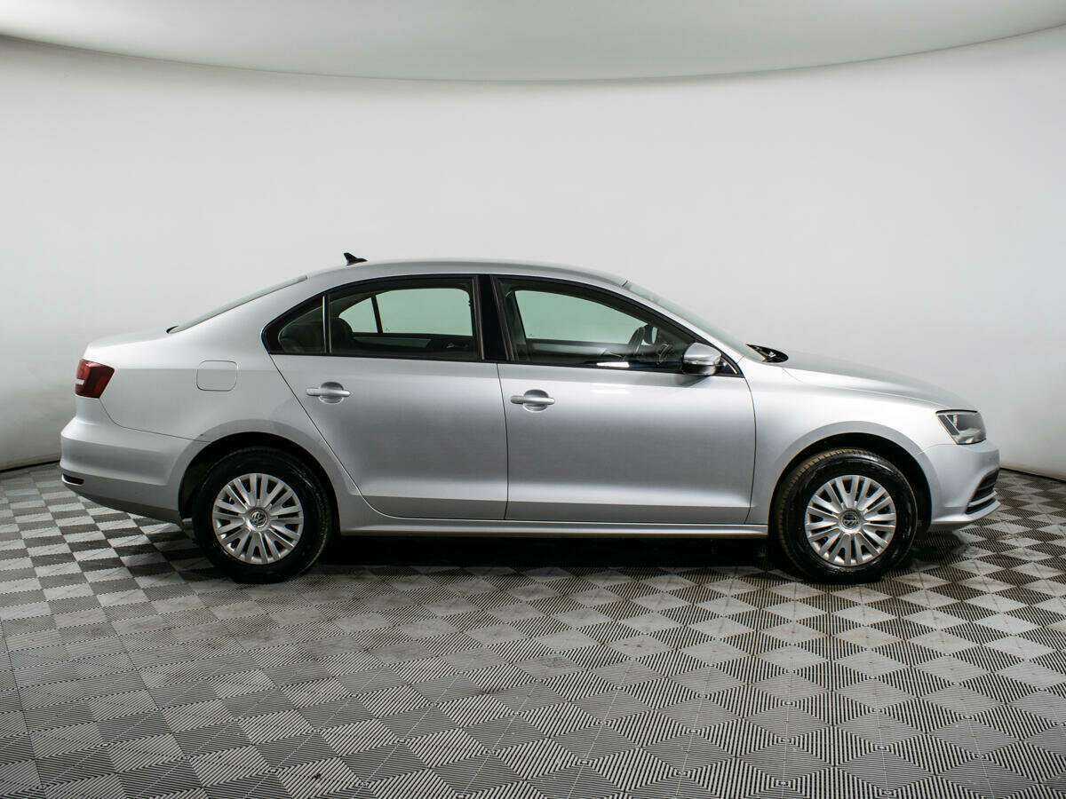 Купить Volkswagen Jetta, 2018, 82 587 км.. Фото: #3