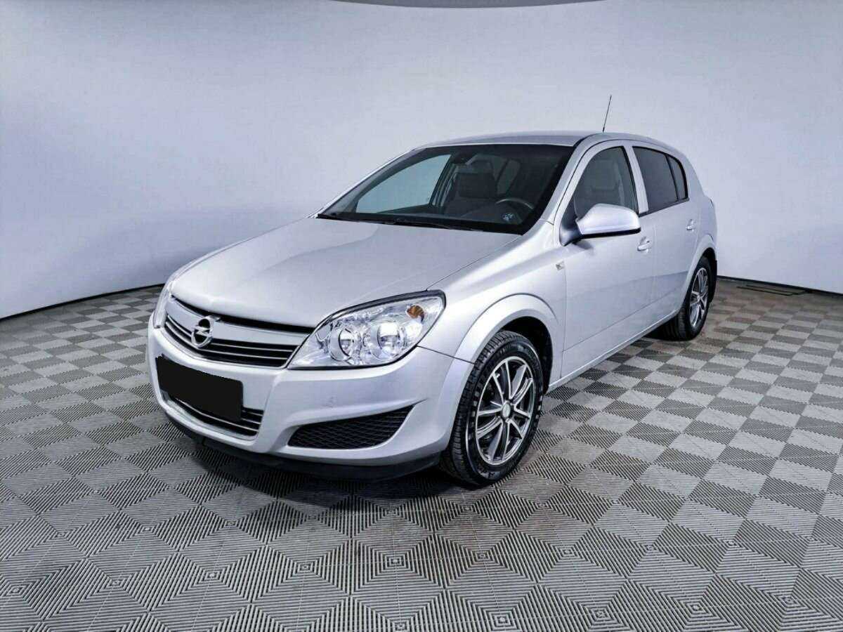 Купить Opel Astra, 2013, 185 500 км.. Посмотреть фото