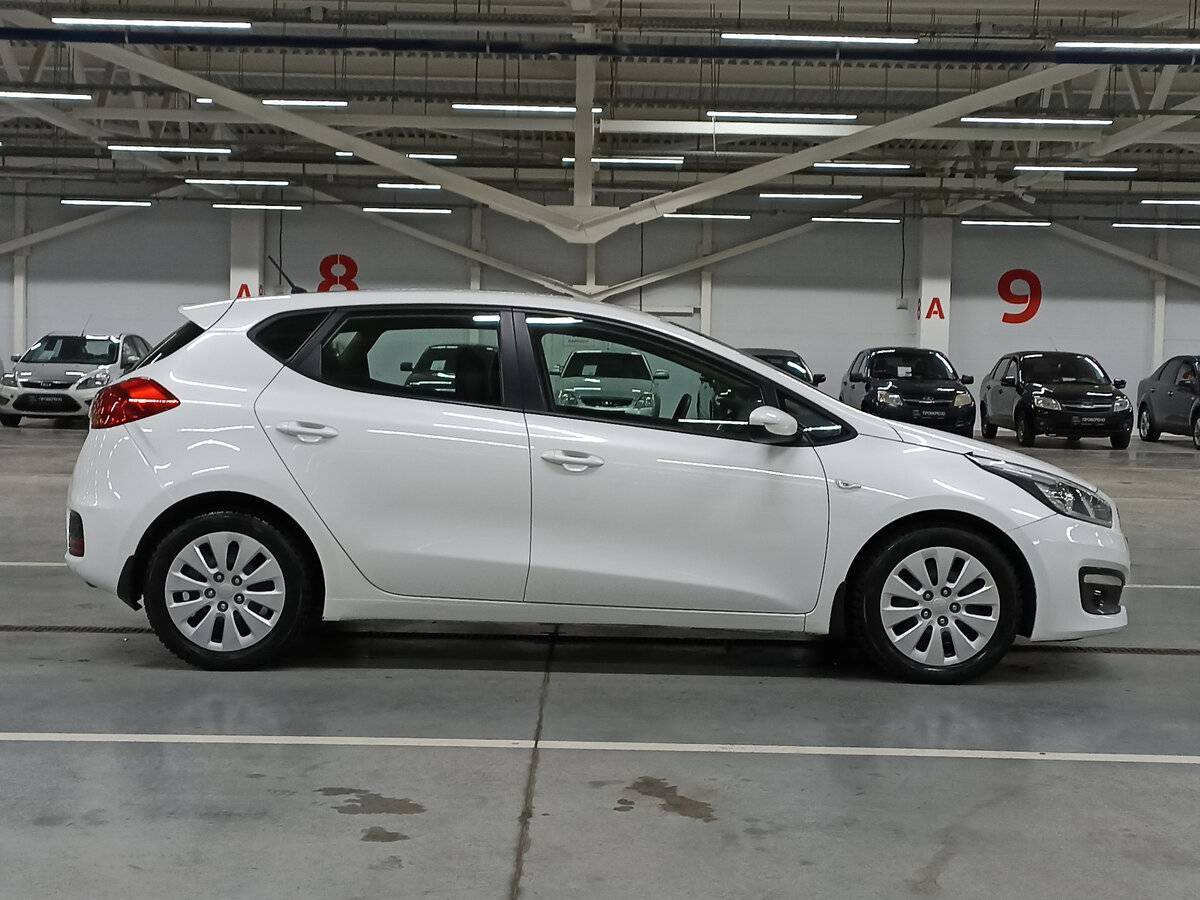 Купить Kia Ceed, 2015, 189 400 км.. Фото: #3