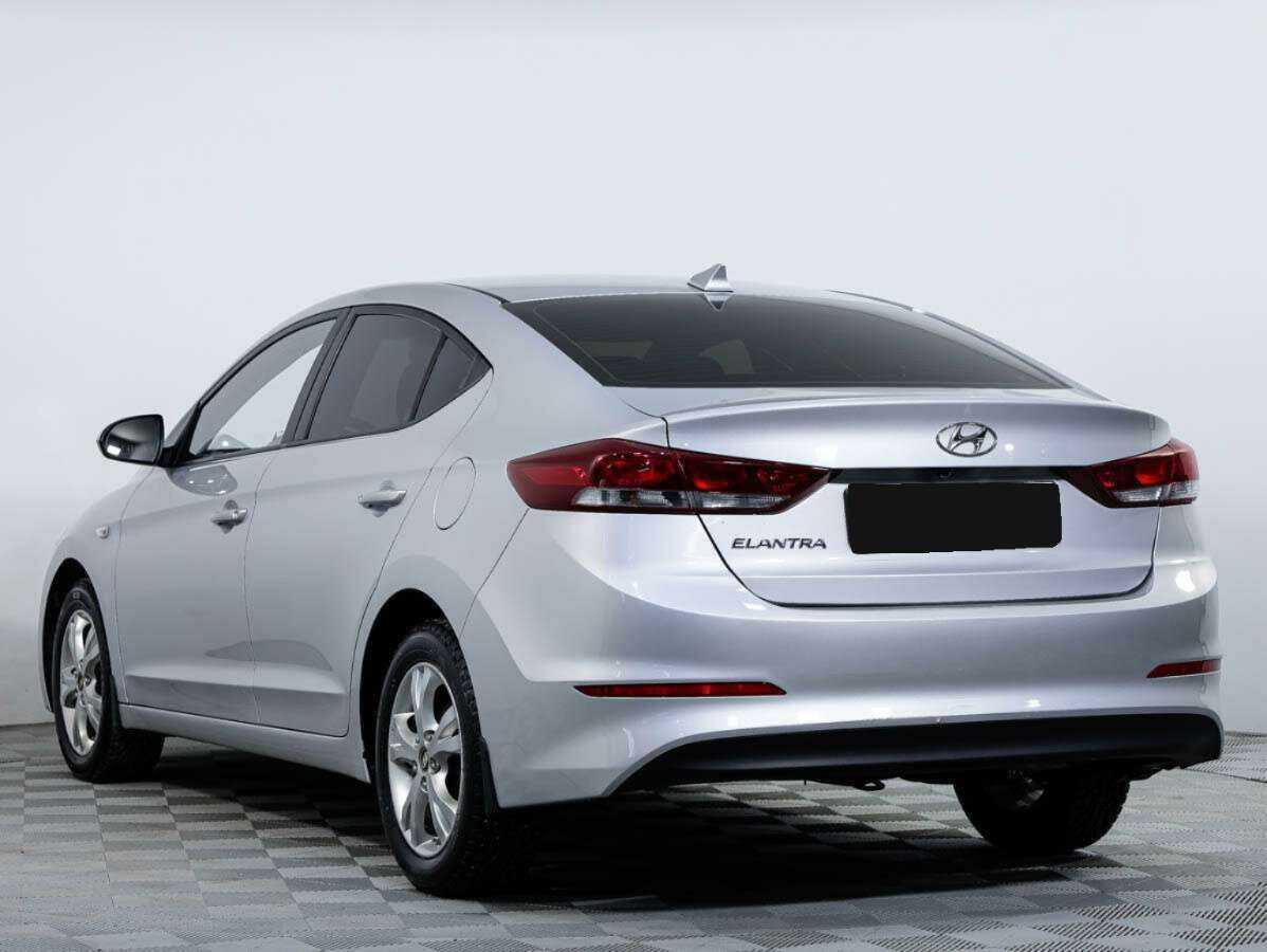Купить Hyundai Elantra, 2018, 61 707 км.. Фото: #5