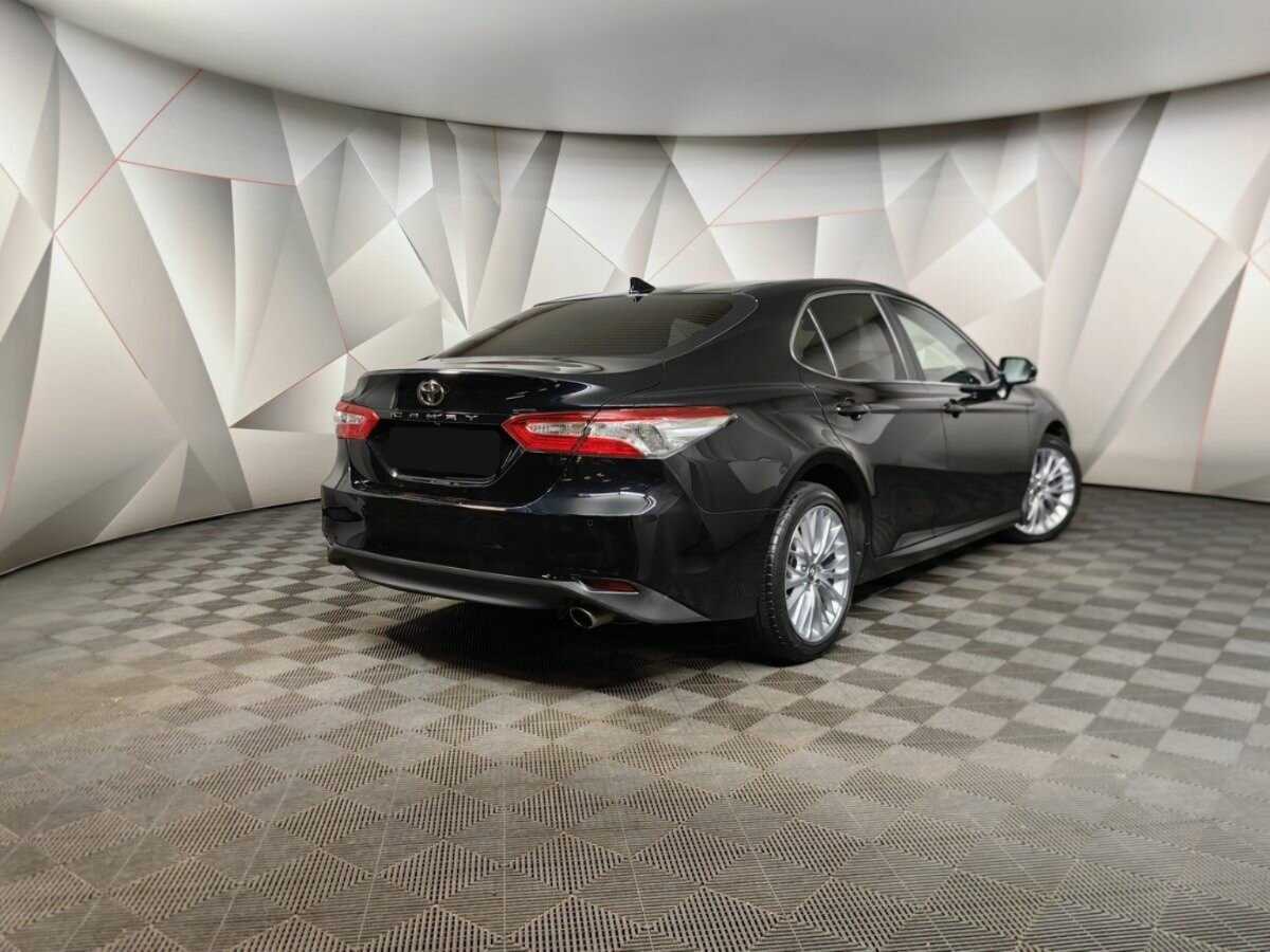 Купить Toyota Camry, 2019, 144 641 км.. Фото: #1