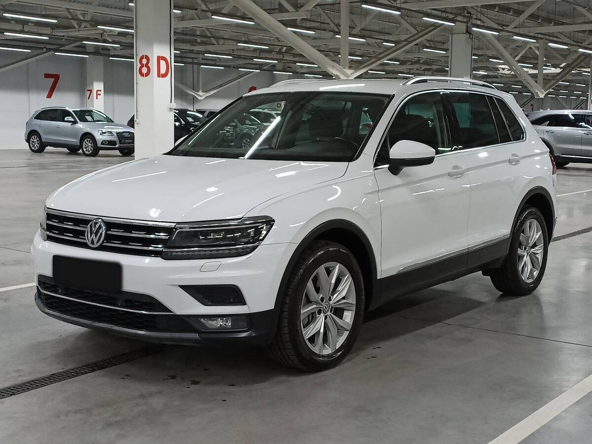 Купить Volkswagen Tiguan, 2018, 160 240 км.. Фото: #0