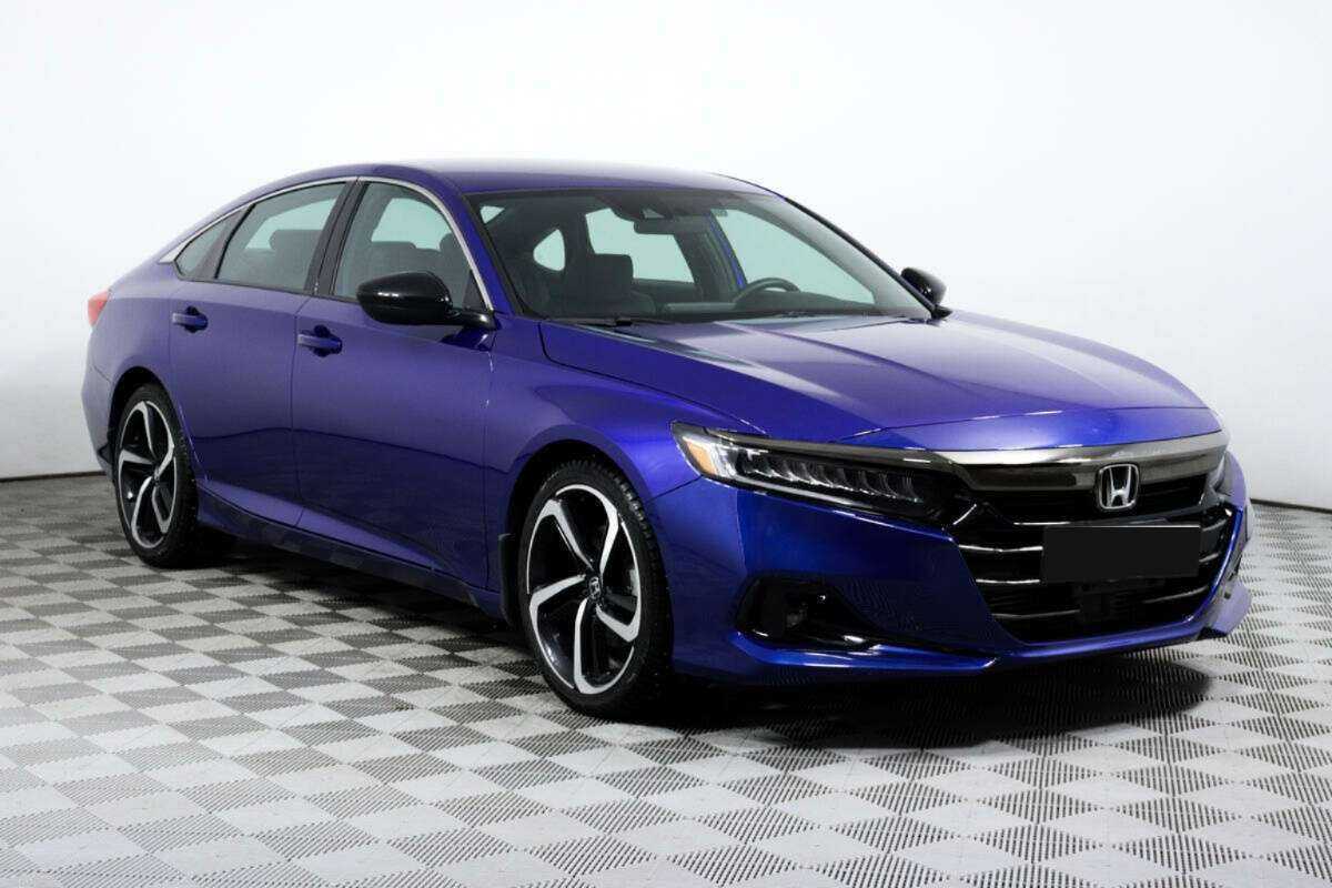 Купить Honda Accord, 2022, 10 563 км.. Фото: #2