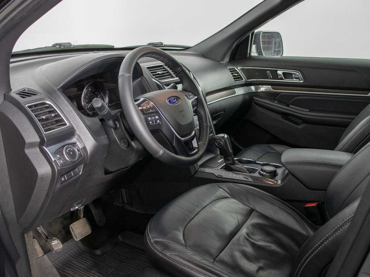 Купить Ford Explorer, 2018, 114 388 км.. Фото: #9