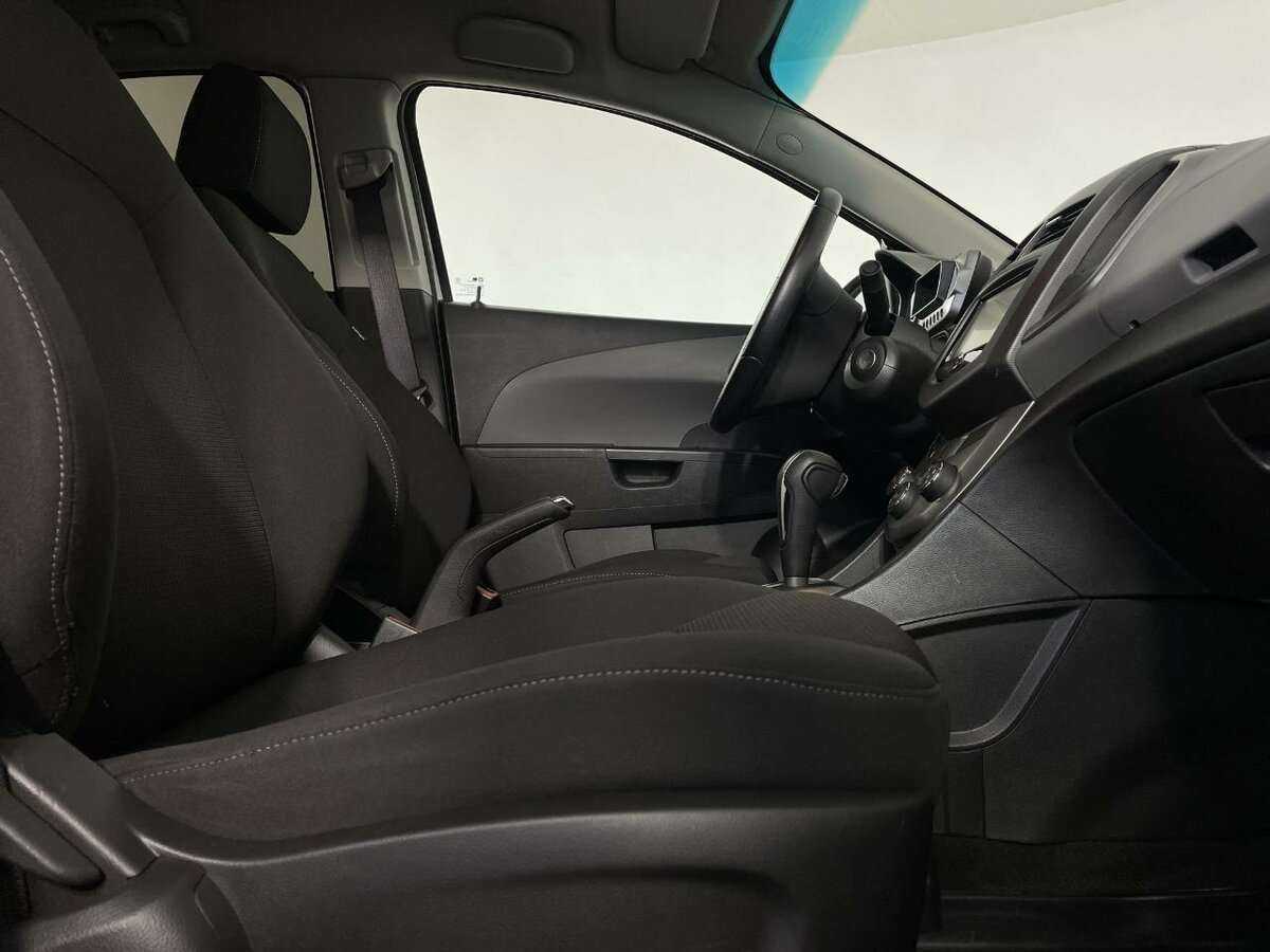 Купить Chevrolet Aveo, 2015, 103 623 км.. Фото: #11
