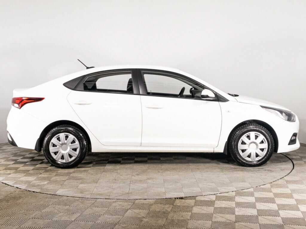 Купить Hyundai Solaris, 2018, 108 550 км.. Фото: #3