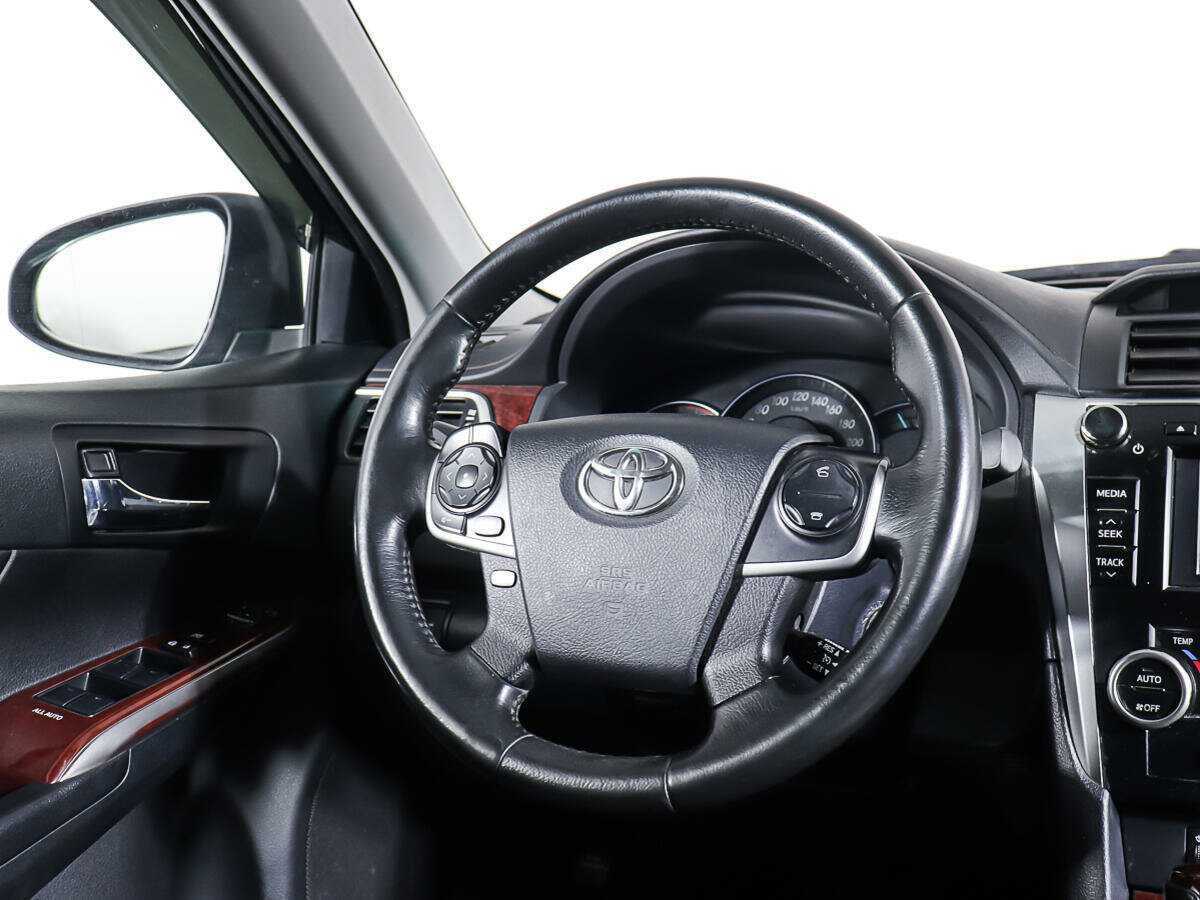 Купить Toyota Camry, 2014, 121 200 км.. Фото: #14