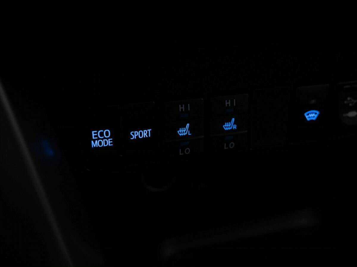 Купить Тойота Рав4, 2017, 176 750 км.. Фото: #16