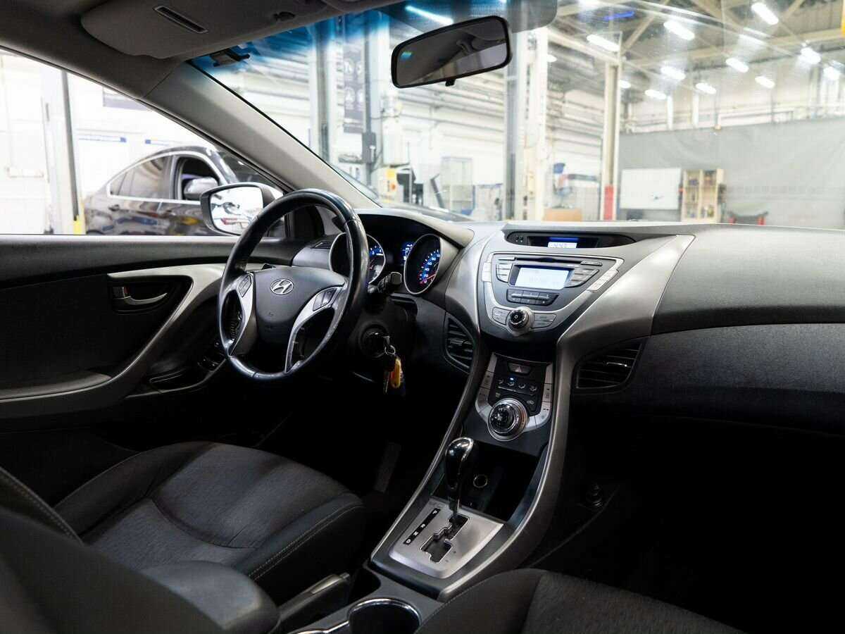 Купить Hyundai Elantra, 2012, 197 450 км.. Фото: #15