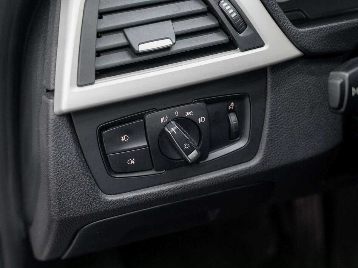 Купить BMW 3 серии, 2015, 133 632 км.. Фото: #15