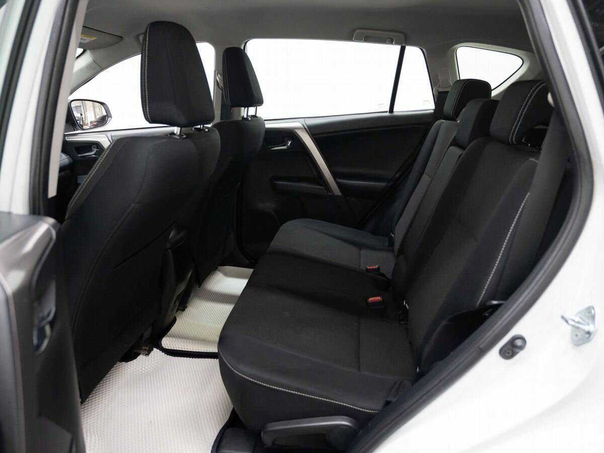 Купить Toyota RAV4, 2019, 95 000 км.. Фото: #7