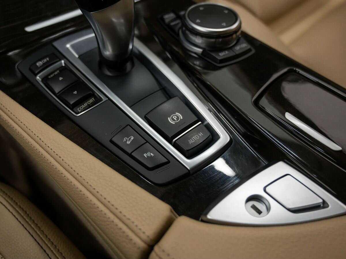 Купить BMW 5 серии, 2015, 78 182 км.. Фото: #20