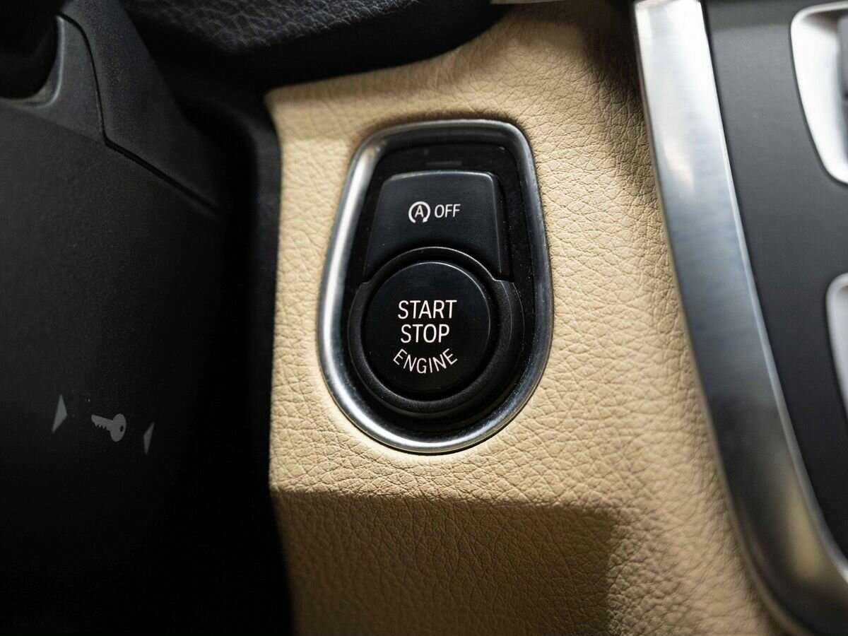 Купить BMW 3 серии, 2012, 220 957 км.. Фото: #17