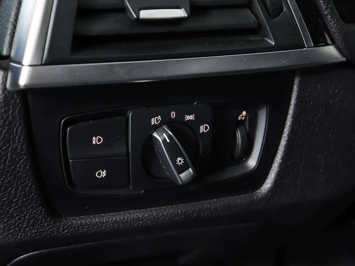 Купить BMW 3 серии, 2017, 113 893 км.. Фото: #15