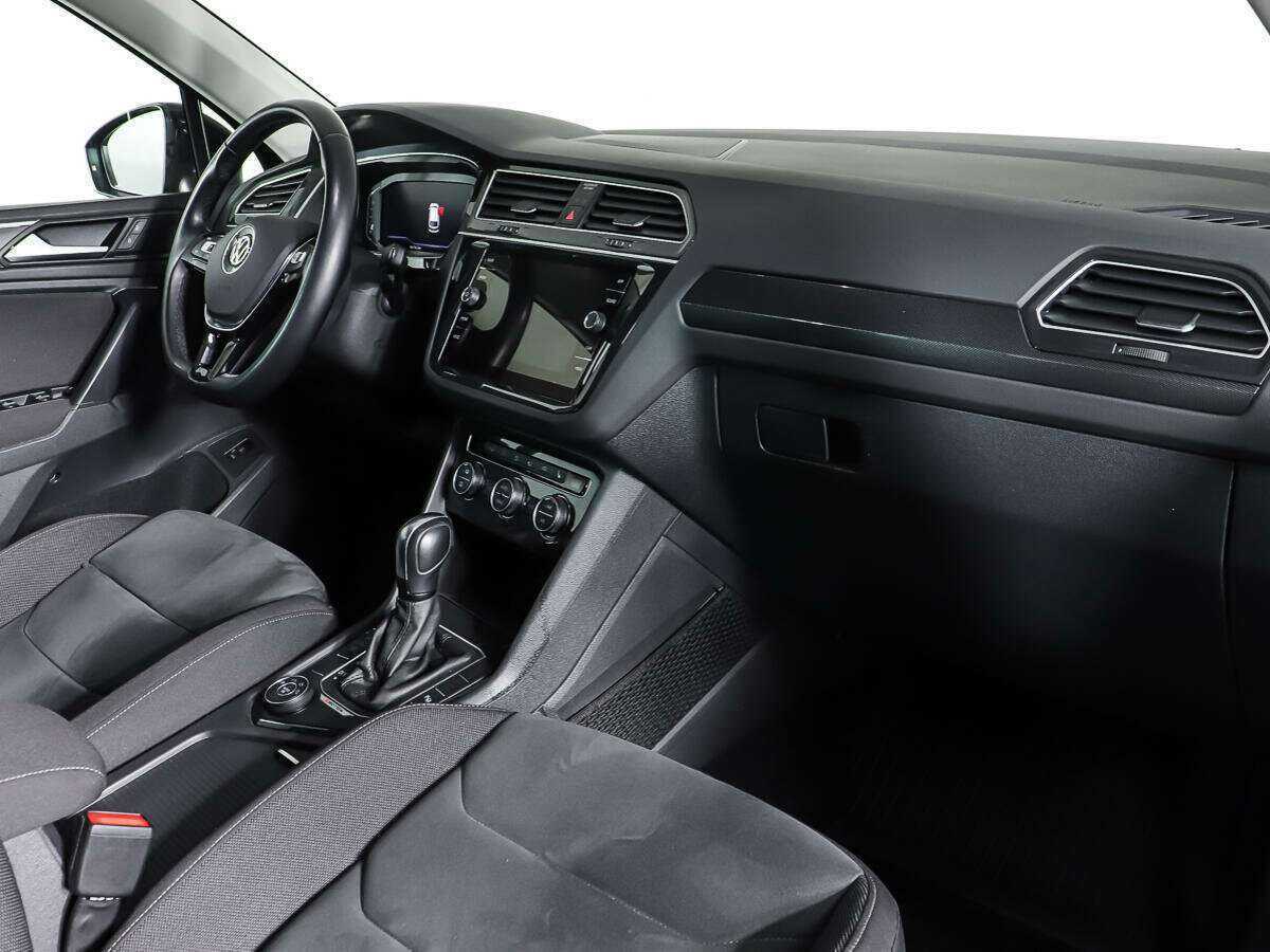 Купить Volkswagen Tiguan, 2020, 70 446 км.. Фото: #9
