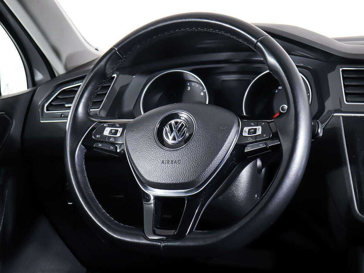 Купить Volkswagen Tiguan, 2018, 75 680 км.. Фото: #13