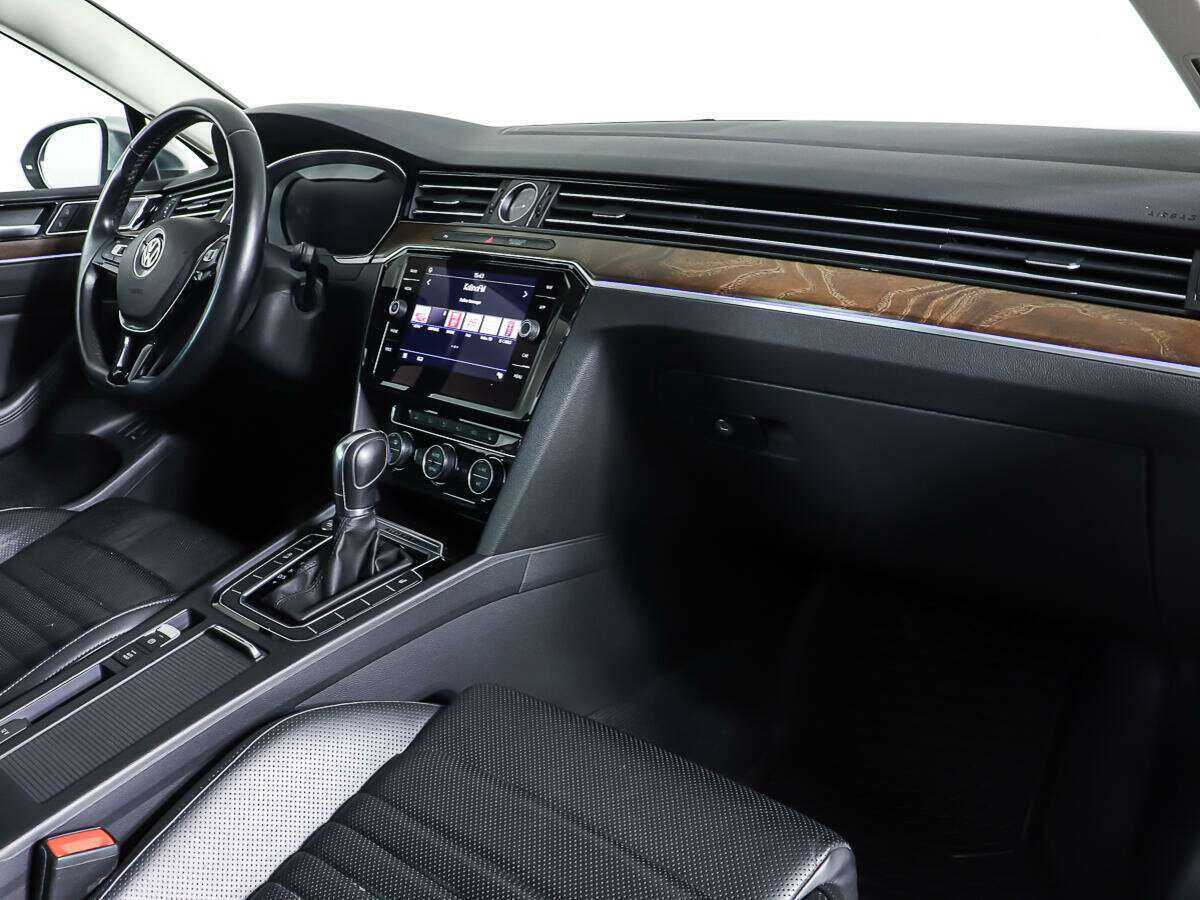 Купить Volkswagen Passat, 2018, 60 115 км.. Фото: #8