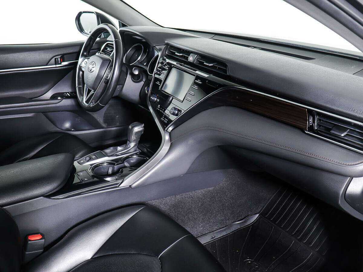 Купить Toyota Camry, 2018, 120 635 км.. Фото: #8