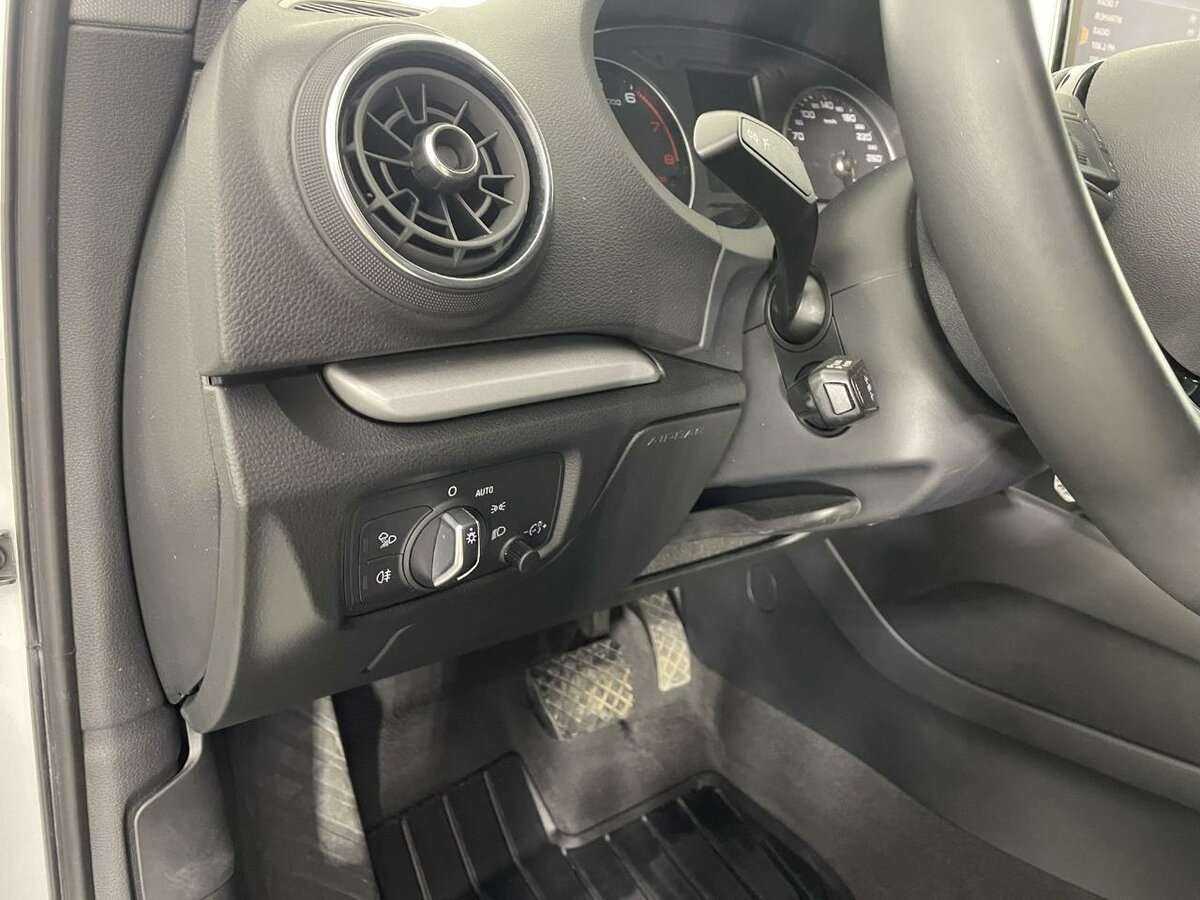 Купить Audi A3, 2018, 64 930 км.. Фото: #8