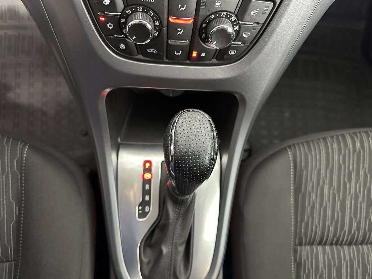 Купить Опель Астра, 2013, 134 443 км.. Фото: #9