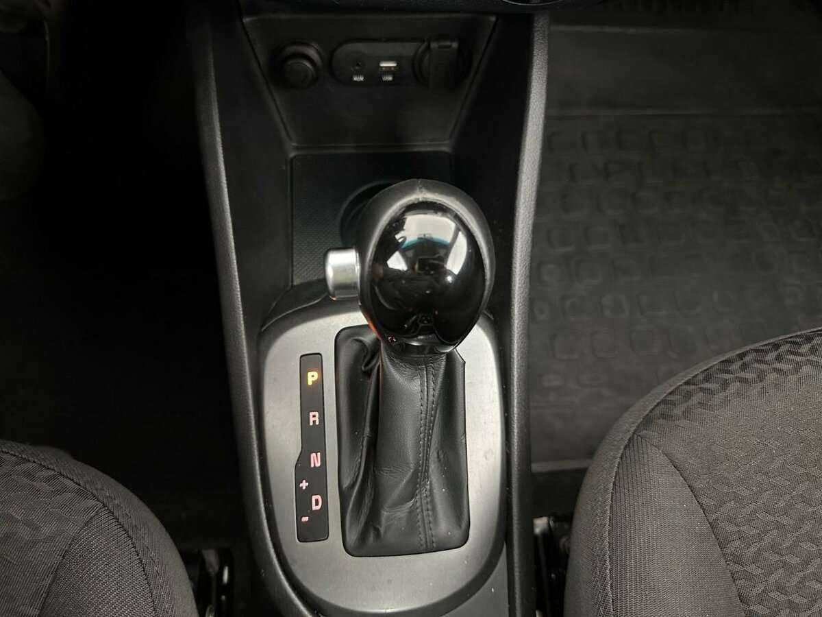 Купить Kia Rio, 2015, 230 789 км.. Фото: #10