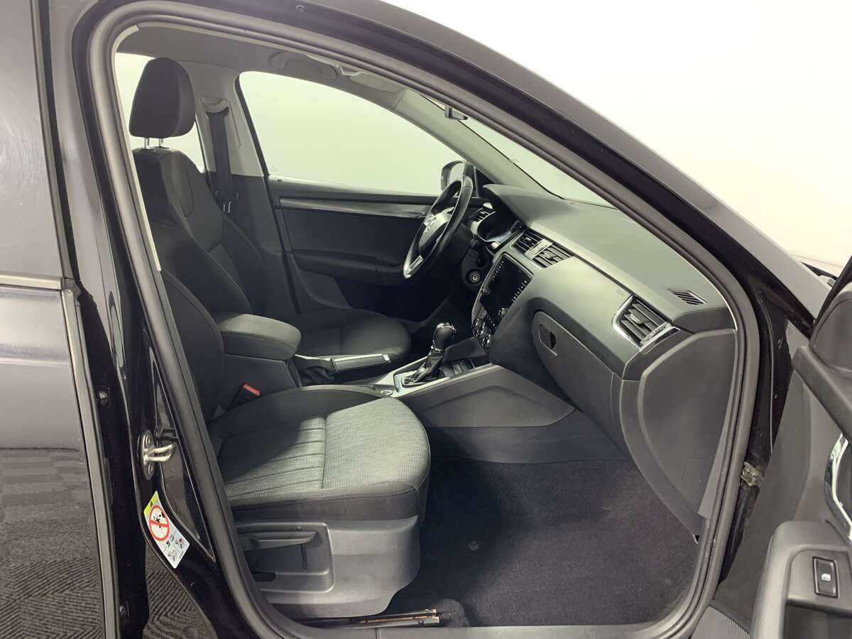 Купить Шкода Октавия, 2018, 142 835 км.. Фото: #18