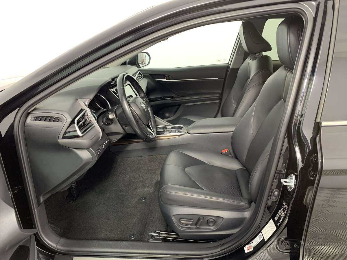 Купить Toyota Camry, 2019, 132 745 км.. Фото: #13