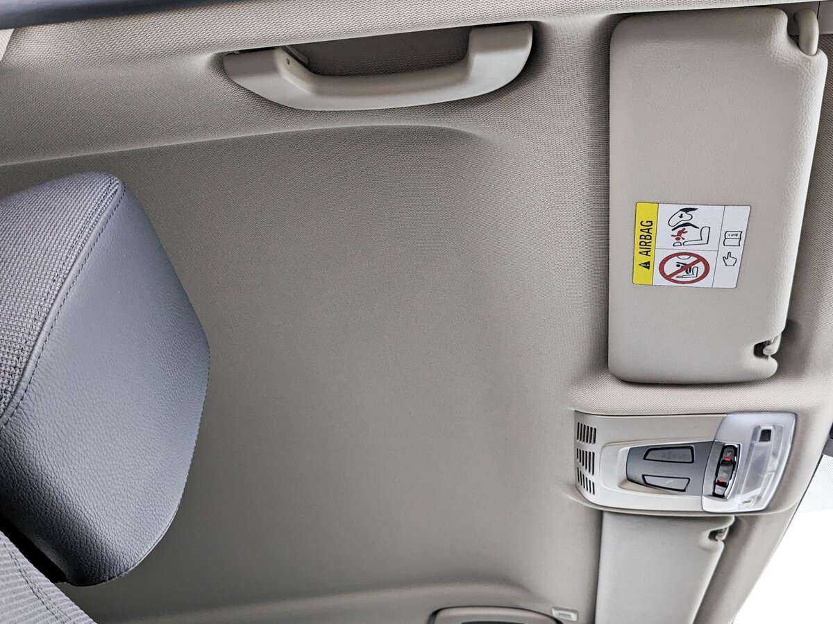 Купить BMW 3 серии, 2017, 117 684 км.. Фото: #16