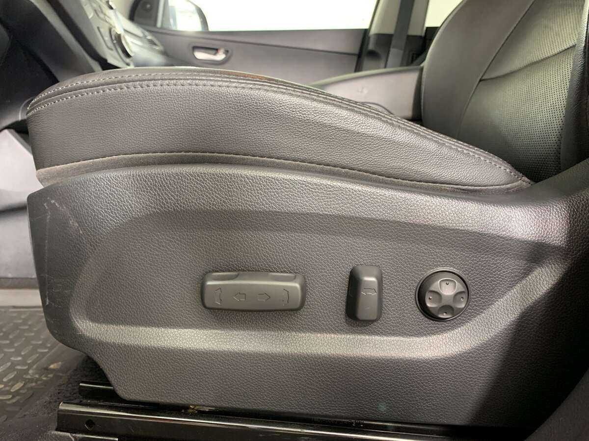 Купить Hyundai Santa Fe, 2017, 121 500 км.. Фото: #13