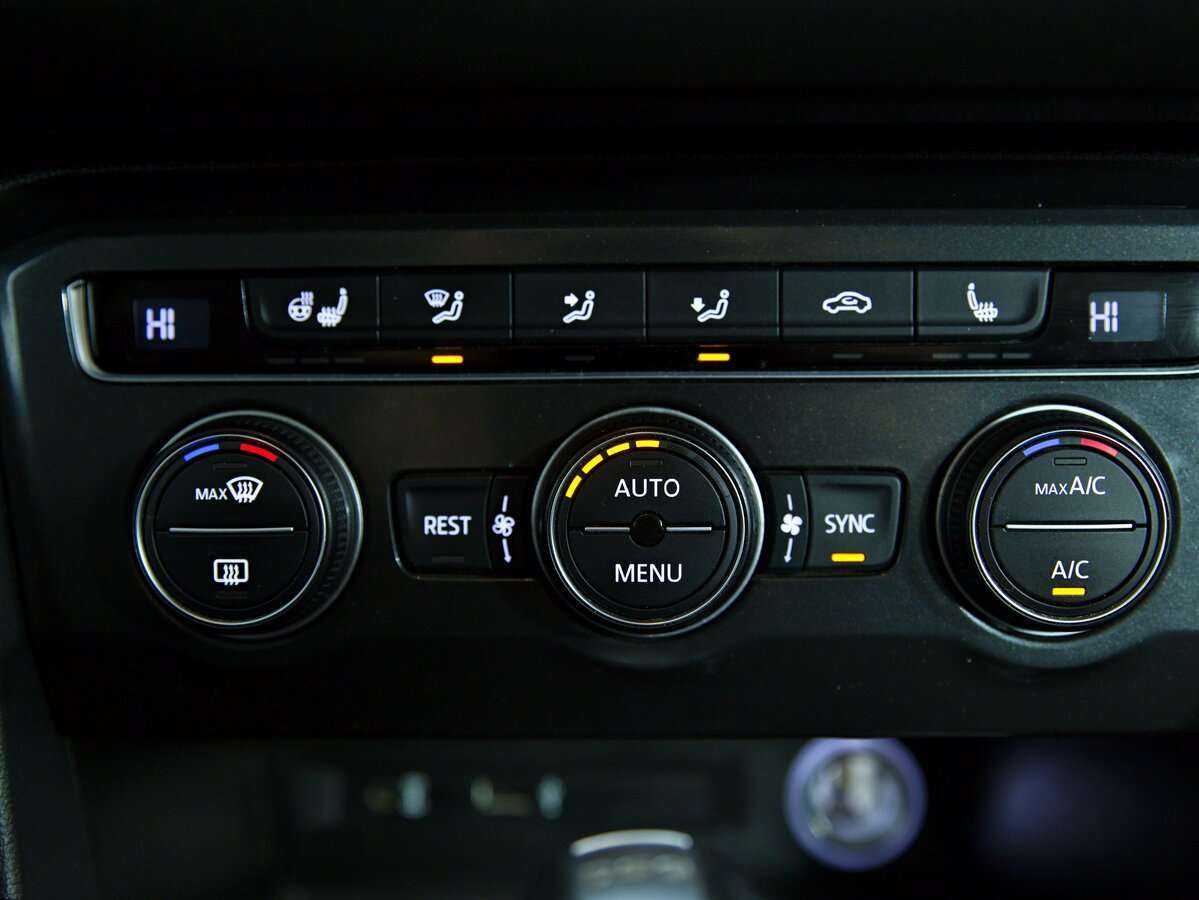 Купить Volkswagen Tiguan, 2017, 85 680 км.. Фото: #15