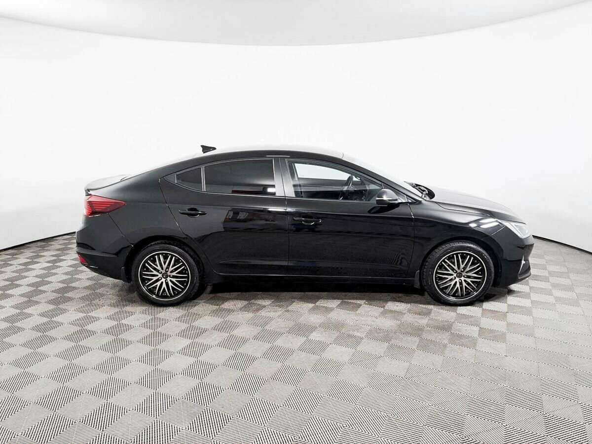Купить Hyundai Elantra, 2019, 169 080 км.. Фото: #2