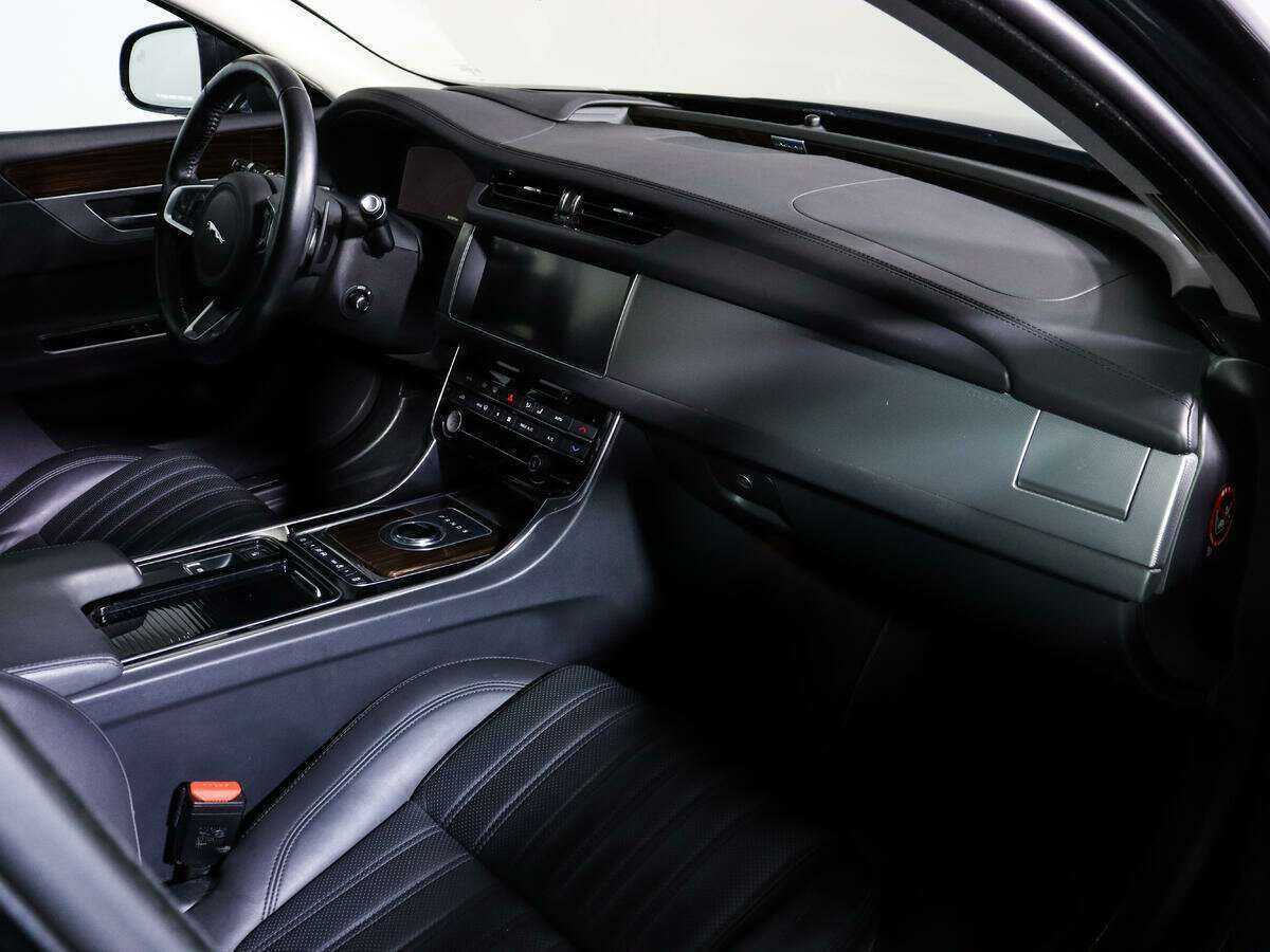 Купить Jaguar XF, 2018, 67 090 км.. Фото: #7